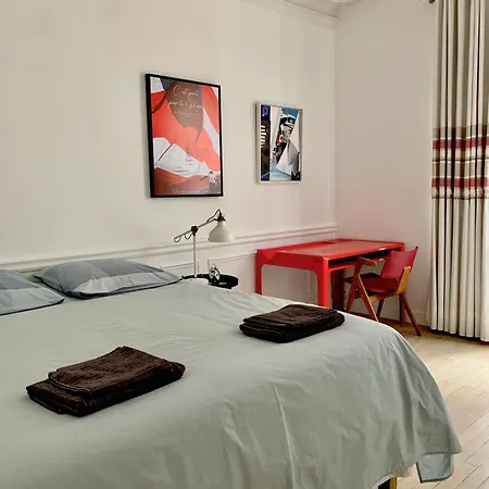 Grand - Tour Eiffel Apartment *
